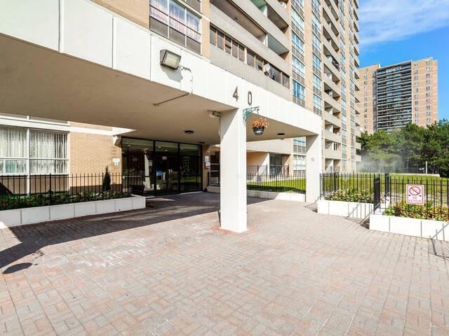 209 - 40 Panorama Crt, Condo with 2 bedrooms, 1 bathrooms and 1 parking in Toronto ON | Image 12