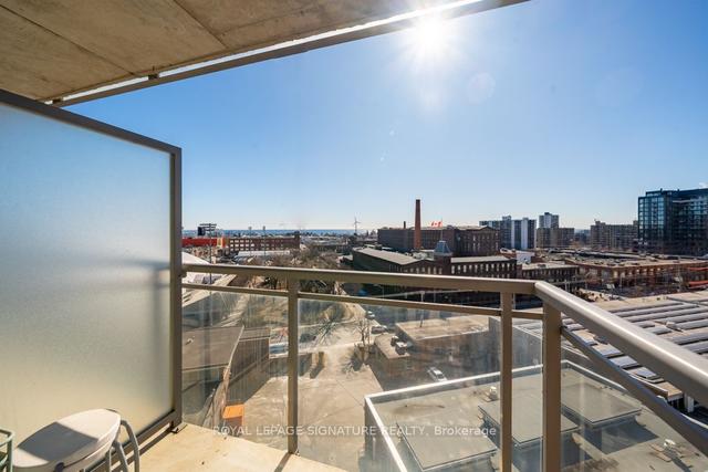 1007 - 38 Joe Shuster Way, Condo with 2 bedrooms, 2 bathrooms and 1 parking in Toronto ON | Image 18