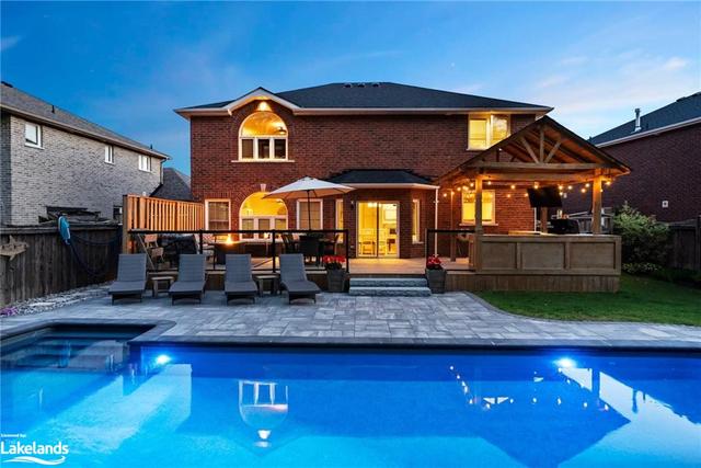 20 Oakside Court, House detached with 4 bedrooms, 3 bathrooms and 4 parking in Barrie ON | Image 1