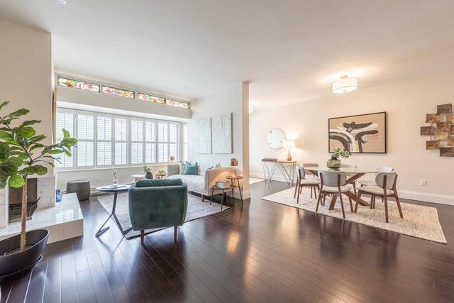 306 - 40 Oaklands Ave, Condo with 2 bedrooms, 3 bathrooms and 1 parking in Toronto ON | Image 1