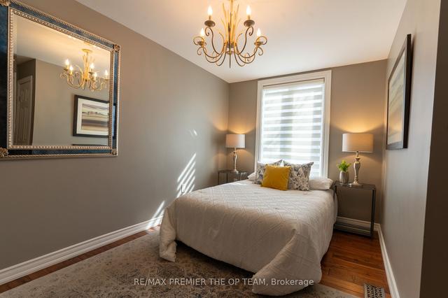 34 Queens Dr, House detached with 4 bedrooms, 4 bathrooms and 7 parking in Toronto ON | Image 15