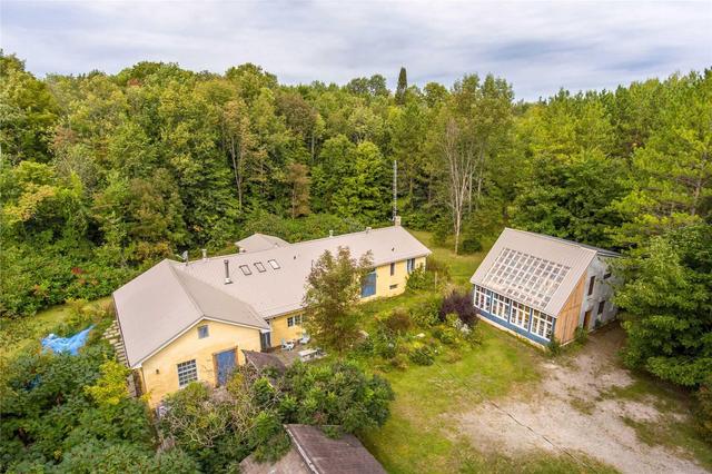 781 Kirkfield Rd, House detached with 4 bedrooms, 3 bathrooms and 8 parking in Kawartha Lakes ON | Image 3