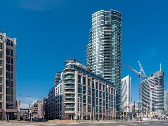 Uph01 - 600 Fleet St, Condo with 2 bedrooms, 2 bathrooms and 1 parking in Toronto ON | Image 1