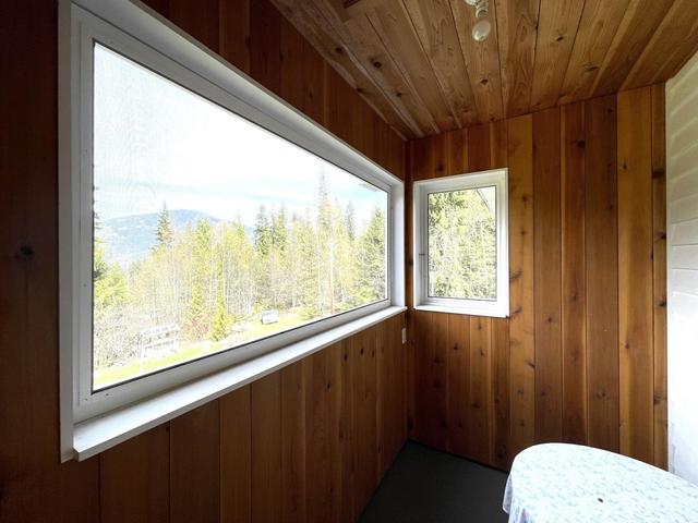 3865 Malina Road, House detached with 4 bedrooms, 3 bathrooms and null parking in Central Kootenay E BC | Image 60