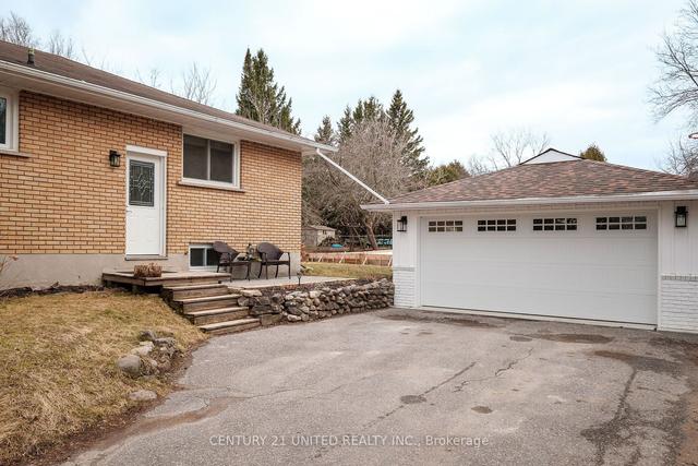 637 Spillsbury Dr, House detached with 3 bedrooms, 2 bathrooms and 7 parking in Peterborough ON | Image 27