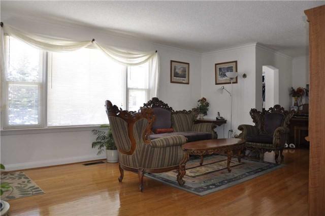 9835 Woodbine Ave, House detached with 3 bedrooms, 2 bathrooms and 6 parking in Markham ON | Image 7