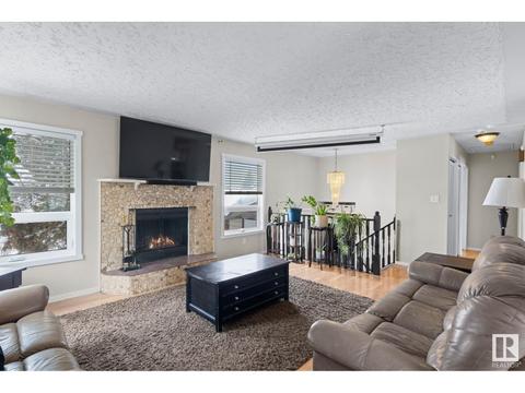 1707 48a St Nw, House detached with 5 bedrooms, 2 bathrooms and null parking in Edmonton AB | Card Image
