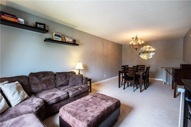 98 Zima Cres, House attached with 3 bedrooms, 3 bathrooms and 4 parking in Bradford West Gwillimbury ON | Image 6