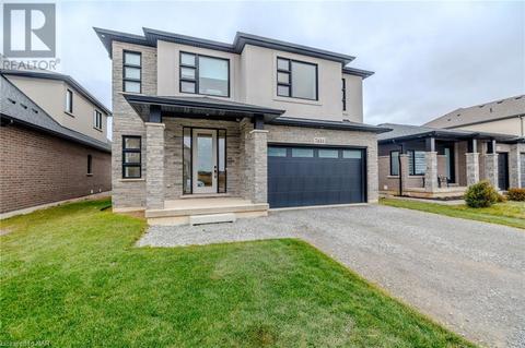 7434 Sherrilee Crescent Crescent, House detached with 4 bedrooms, 2 bathrooms and 4 parking in Niagara Falls ON | Card Image
