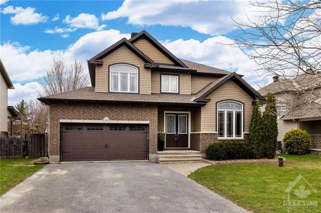 69 Chanonhouse Drive, House detached with 5 bedrooms, 4 bathrooms and 6 parking in Ottawa ON | Image 1