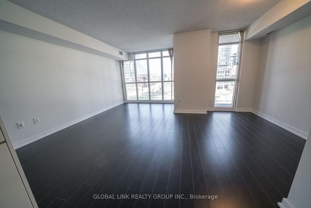 642b - 15 Iceboat Terr, Condo with 1 bedrooms, 1 bathrooms and 0 parking in Toronto ON | Image 12