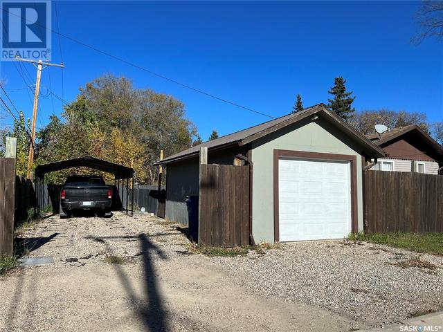 619 1st Street E, House detached with 2 bedrooms, 1 bathrooms and null parking in Meadow Lake SK | Image 17