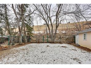 2614 7 Avenue Nw, House detached with 3 bedrooms, 1 bathrooms and 3 parking in Calgary AB | Image 11