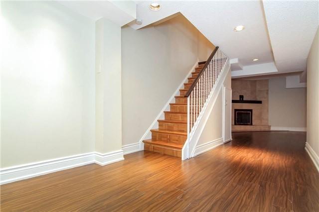 86 Oakmount Cres, House detached with 3 bedrooms, 3 bathrooms and 3 parking in Vaughan ON | Image 13