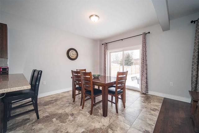 14 Lowry Crt, House detached with 3 bedrooms, 3 bathrooms and 4 parking in Barrie ON | Image 22