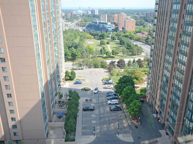 1704 - 135 Hillcrest Ave, Condo with 2 bedrooms, 2 bathrooms and 1 parking in Mississauga ON | Image 26