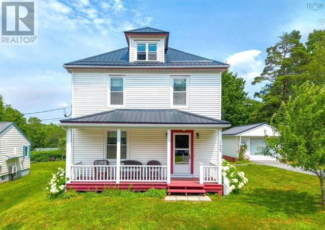 133 Pleasant Street, House detached with 4 bedrooms, 1 bathrooms and null parking in Mahone Bay NS | Image 2