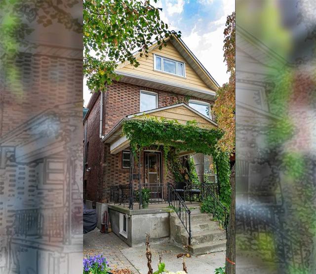 245 St John's Rd, House detached with 4 bedrooms, 2 bathrooms and 0 parking in Toronto ON | Image 1