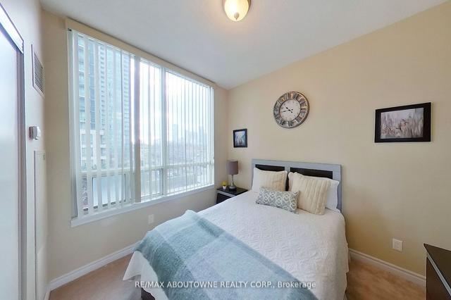 505 - 3504 Hurontario St, Condo with 2 bedrooms, 2 bathrooms and 1 parking in Mississauga ON | Image 15