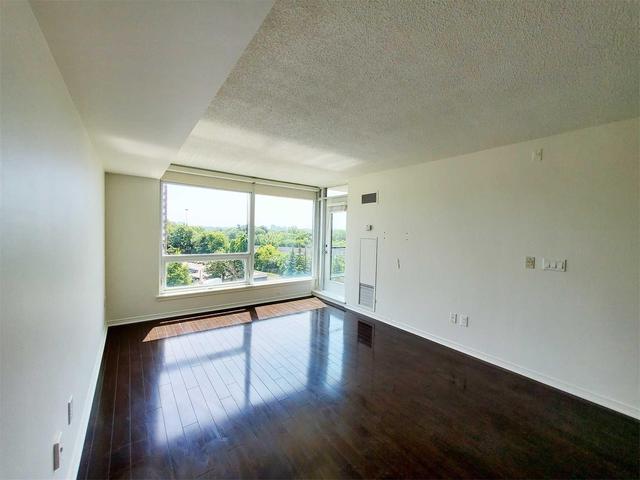 510 - 18 Valley Woods Rd, Condo with 1 bedrooms, 1 bathrooms and 1 parking in Toronto ON | Image 7
