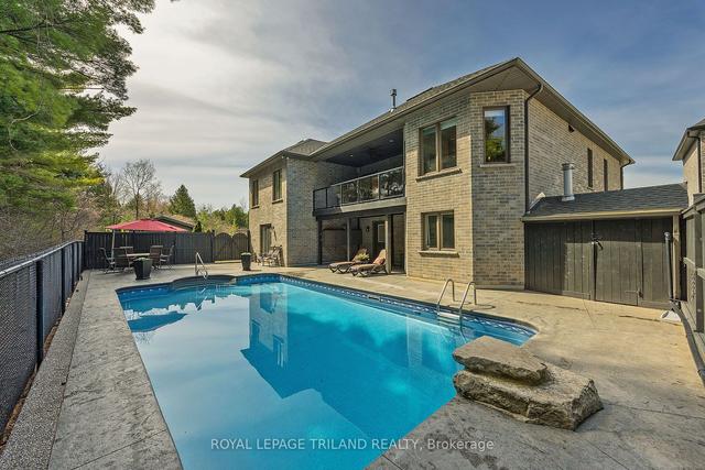 2336 Springridge Dr, House detached with 2 bedrooms, 3 bathrooms and 6 parking in London ON | Image 28