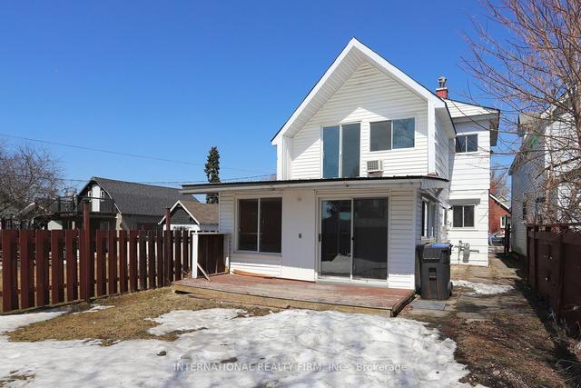 18 Pardee Ave, House detached with 3 bedrooms, 2 bathrooms and 2 parking in Sault Ste. Marie ON | Image 22
