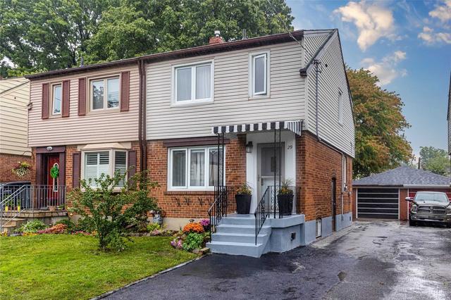 29 Dayton Ave, House semidetached with 3 bedrooms, 2 bathrooms and 2 parking in Toronto ON | Image 11