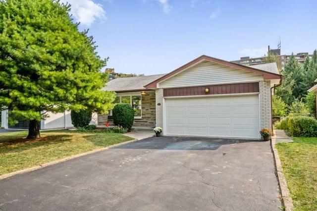 3182 Cedartree Cres, House detached with 4 bedrooms, 3 bathrooms and 4 parking in Mississauga ON | Image 1