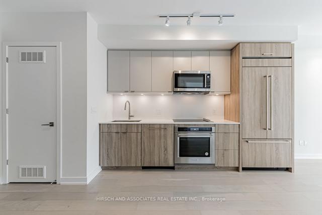 408 - 840 St. Clair Ave W, Condo with 2 bedrooms, 2 bathrooms and 1 parking in Toronto ON | Image 4