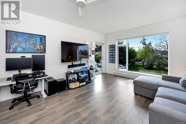 209 - 3811 Rowland Ave, Condo with 1 bedrooms, 1 bathrooms and 1 parking in Saanich BC | Image 9