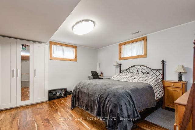 243 Wellington St E, House detached with 3 bedrooms, 2 bathrooms and 5 parking in Barrie ON | Image 17