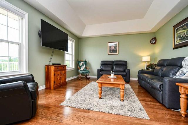 116 Laurent Blvd, House detached with 2 bedrooms, 2 bathrooms and 5 parking in Kawartha Lakes ON | Image 33
