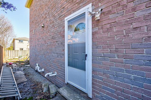 51 Silverthorne Rd, House detached with 3 bedrooms, 4 bathrooms and 5 parking in Markham ON | Image 25