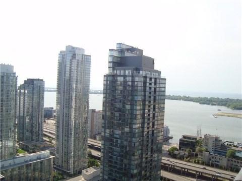 4102 - 25 Capreol Crt, Condo with 1 bedrooms, 1 bathrooms and 1 parking in Toronto ON | Image 7