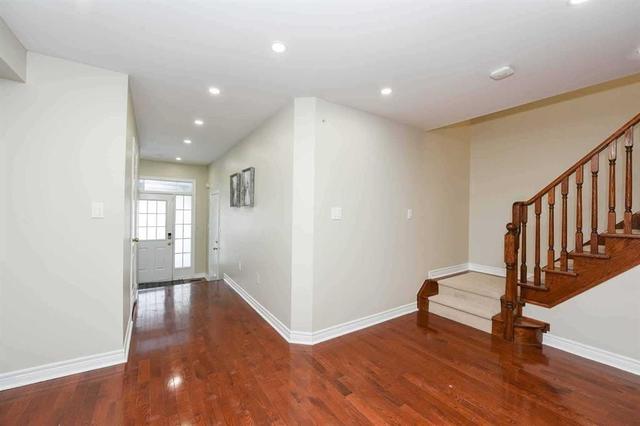 upper - 3023 Mission Hill Dr, House semidetached with 4 bedrooms, 3 bathrooms and 2 parking in Mississauga ON | Image 19