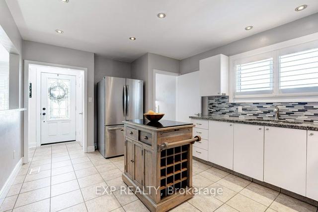 15 Dallas Ave, House detached with 3 bedrooms, 2 bathrooms and 3 parking in Hamilton ON | Image 18