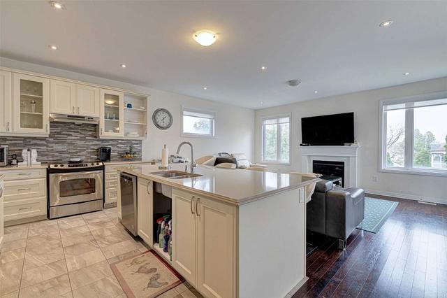 18 Stanley Greene Blvd, House detached with 5 bedrooms, 5 bathrooms and 3 parking in Toronto ON | Image 39