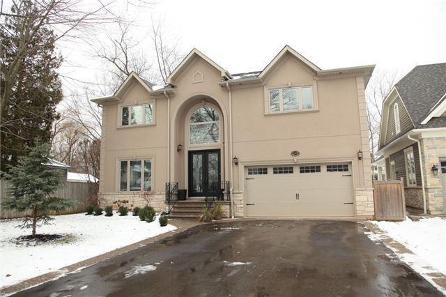 2293 Sovereign St, House detached with 4 bedrooms, 5 bathrooms and 6 parking in Oakville ON | Image 1