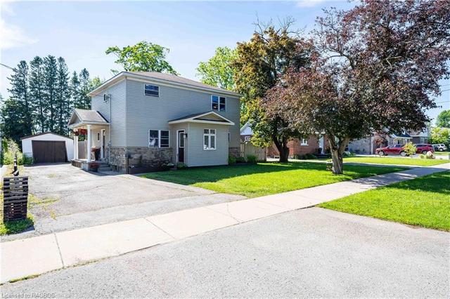 1661 8th Avenue E, House detached with 3 bedrooms, 1 bathrooms and 4 parking in Owen Sound ON | Image 31