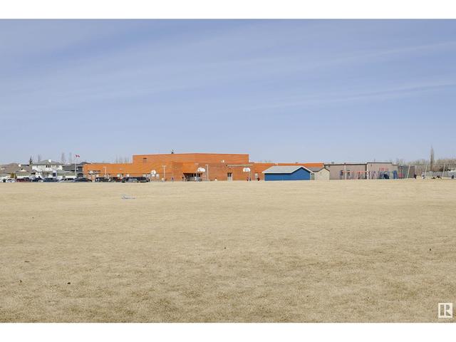 8 - 520 Sunnydale Rd, House semidetached with 3 bedrooms, 2 bathrooms and 4 parking in Morinville AB | Image 52