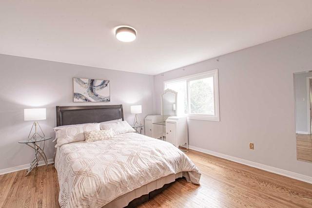 7 Posthorn Grve, House detached with 4 bedrooms, 4 bathrooms and 4 parking in Toronto ON | Image 8