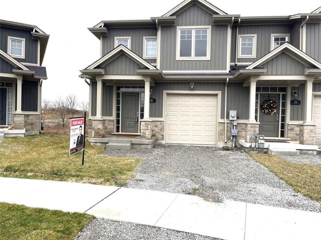 35 Lamb Cres, House attached with 3 bedrooms, 3 bathrooms and 2 parking in Thorold ON | Image 1