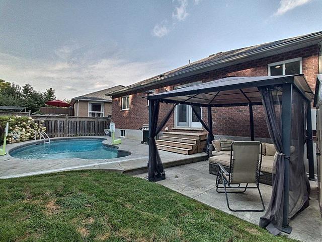 43 Erika Crt, House detached with 3 bedrooms, 3 bathrooms and 4 parking in Kitchener ON | Image 22