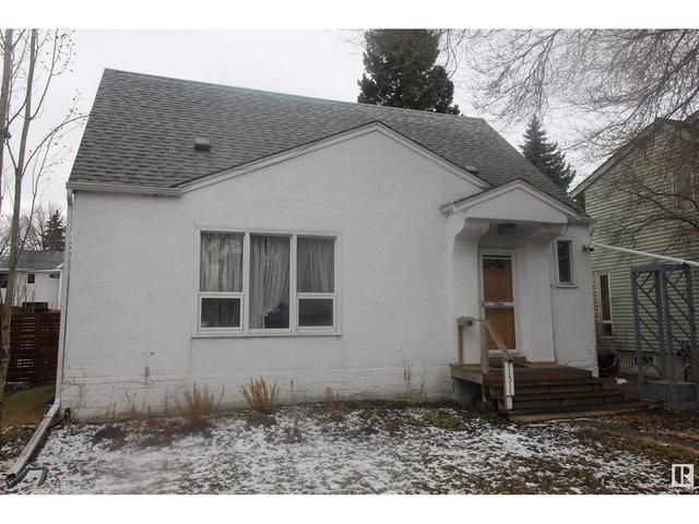 11511 73 Av Nw, House detached with 3 bedrooms, 2 bathrooms and null parking in Edmonton AB | Image 1