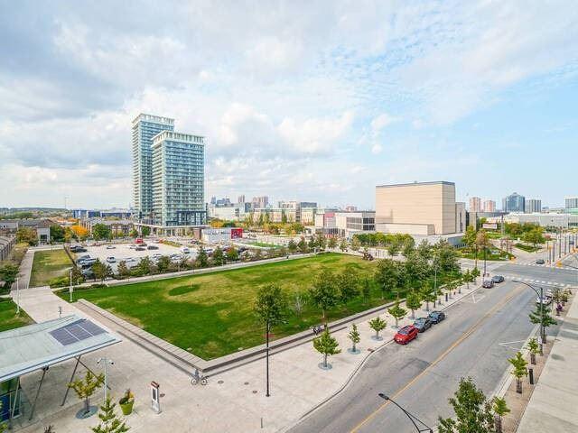 707 - 350 Princess Royal Dr, Condo with 2 bedrooms, 2 bathrooms and 1 parking in Mississauga ON | Image 11