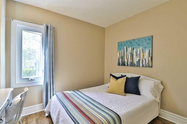 63 Shirley St, House attached with 3 bedrooms, 2 bathrooms and 0 parking in Toronto ON | Image 25