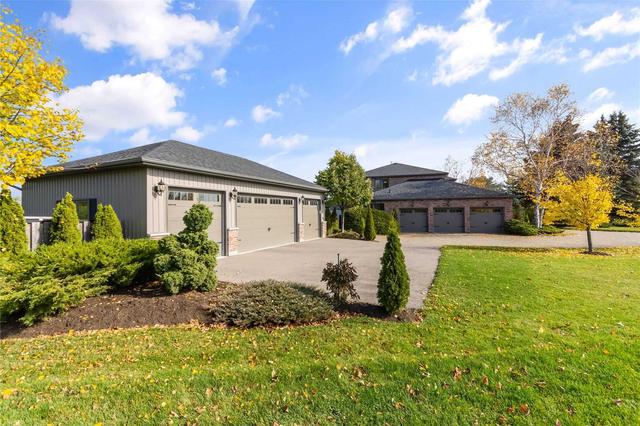 70 Ridge Top Crt, House detached with 4 bedrooms, 5 bathrooms and 20 parking in Oshawa ON | Image 32