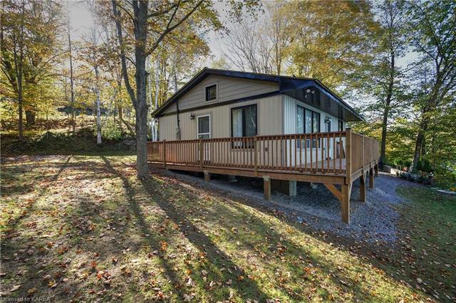 1019 Parsons Point Lane, House detached with 3 bedrooms, 1 bathrooms and 3 parking in South Frontenac ON | Image 29