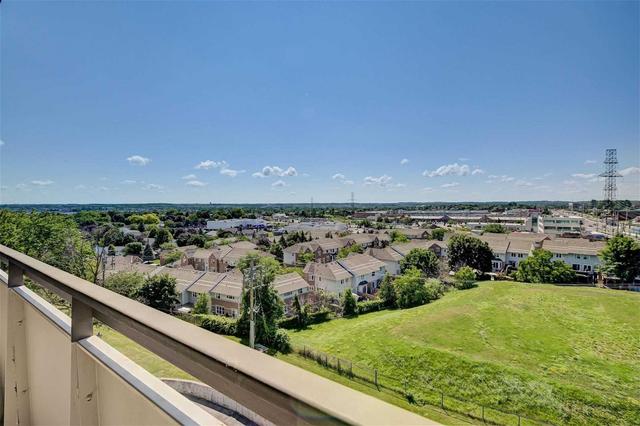 608 - 20 William Roe Blvd, Condo with 3 bedrooms, 2 bathrooms and 1 parking in Newmarket ON | Image 15