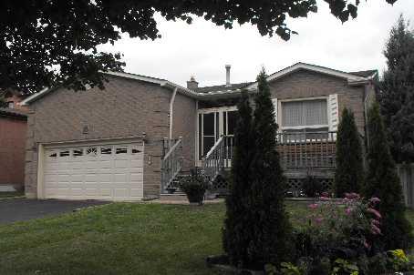 80 Adams Dr, House detached with 3 bedrooms, 2 bathrooms and 4 parking in Ajax ON | Image 1